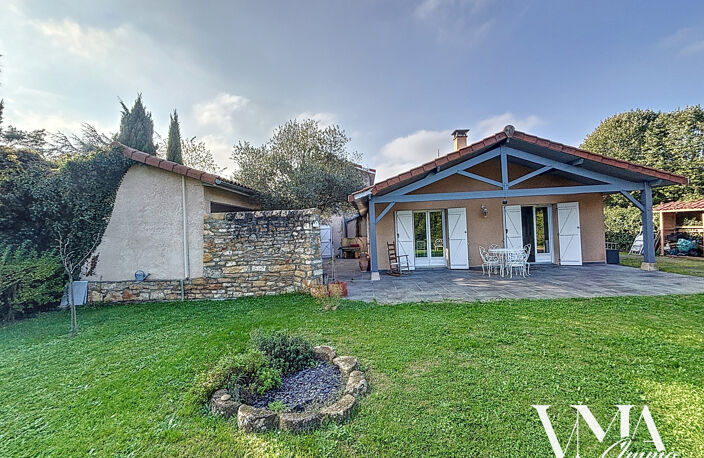 Belle Villa rénovée de 187 M2  avec piscine proximité ANSE 6 — photo 5