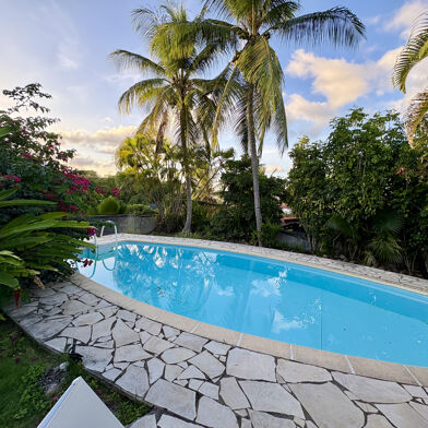 Maison 6 pièces 2200 €