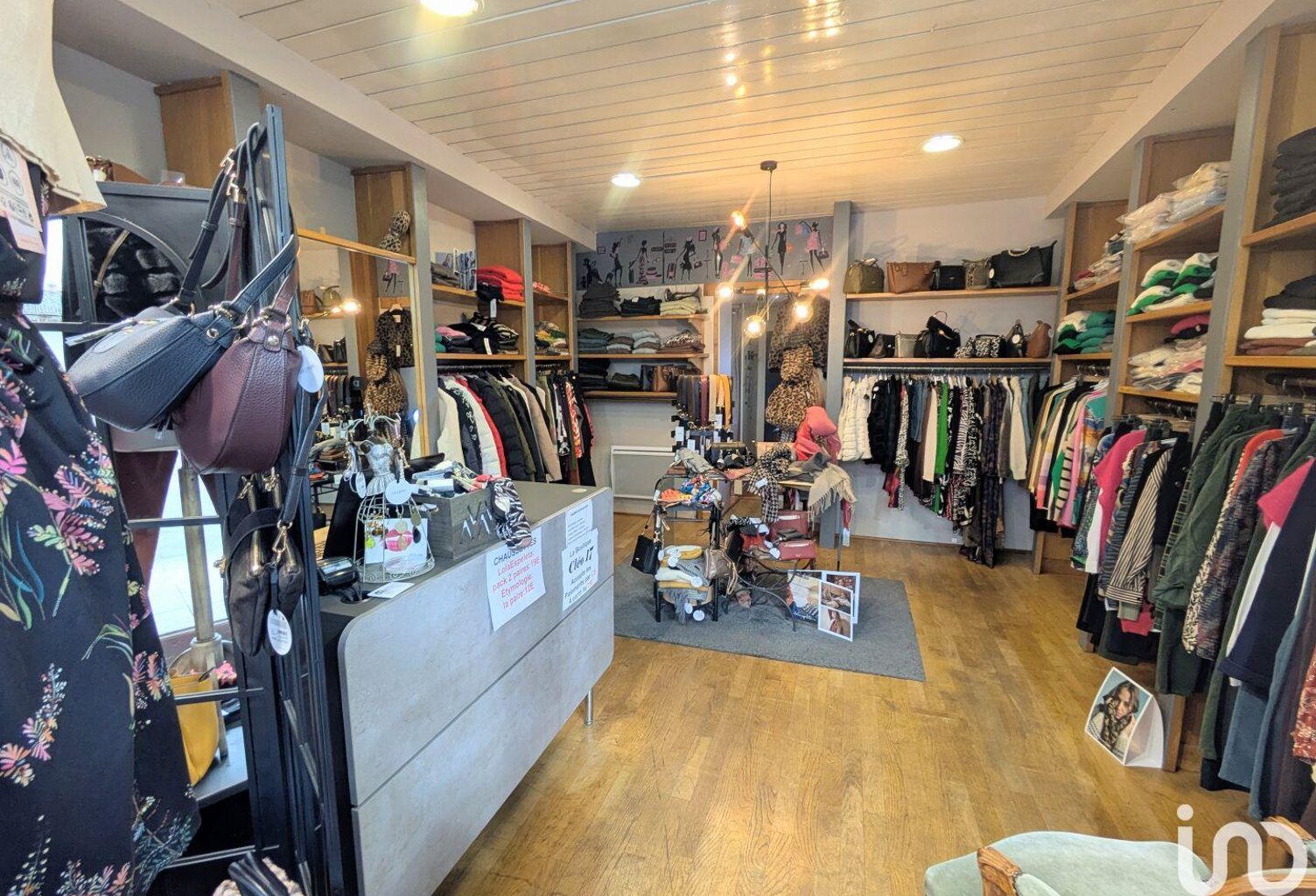 Vente Boutique/Local commercial 75 m&sup2; — photo 1