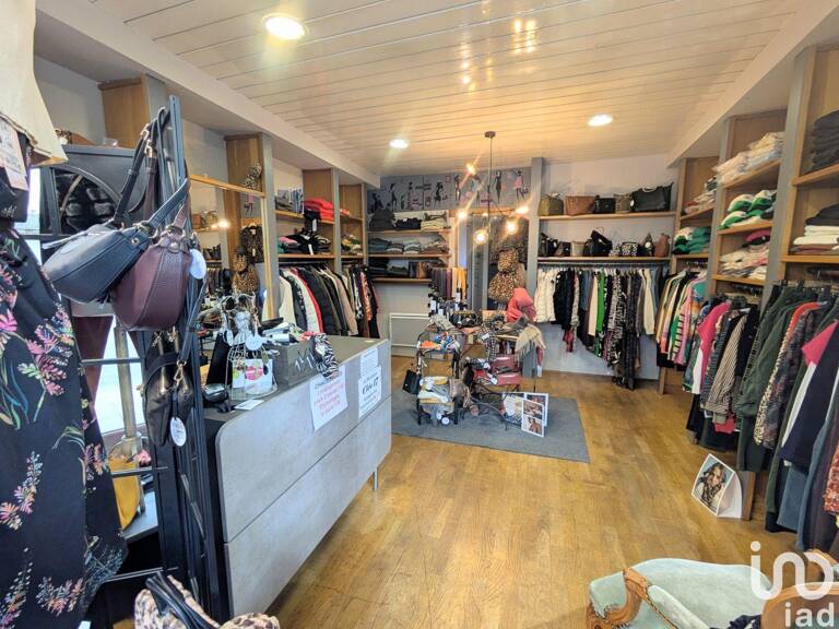 Vente Boutique/Local commercial 75 m&sup2; — photo 1