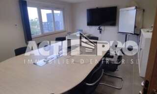 Bureau  295 m² à louer à Perpignan (66000)