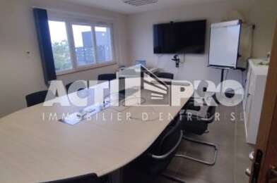 Bureau  3700 €