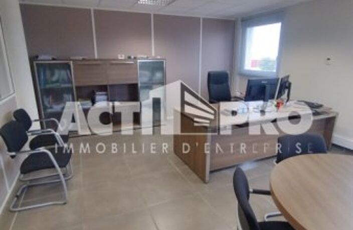 Bureaux à louer — photo 3
