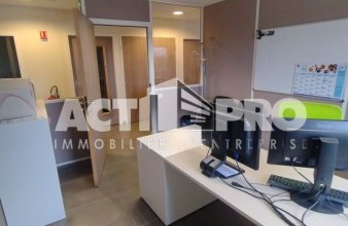 Bureaux à louer — photo 4