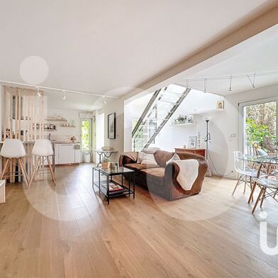 Maison 7 pièces 300000 €