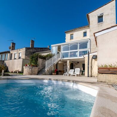 Maison 4 pièces 369600 €