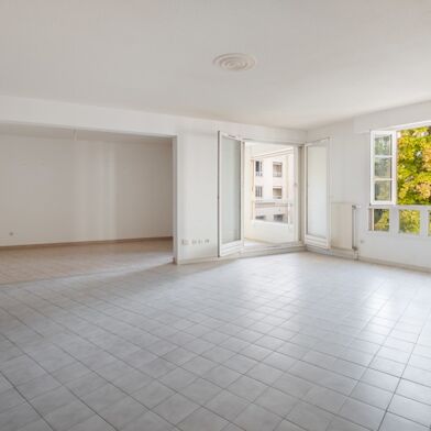 Appartement 5 pièces 410670 €