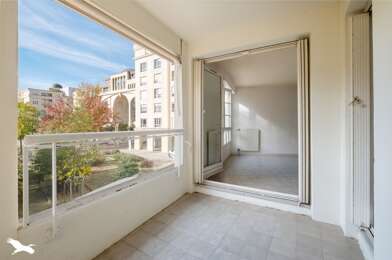 Appartement 5 pièces 410670 €