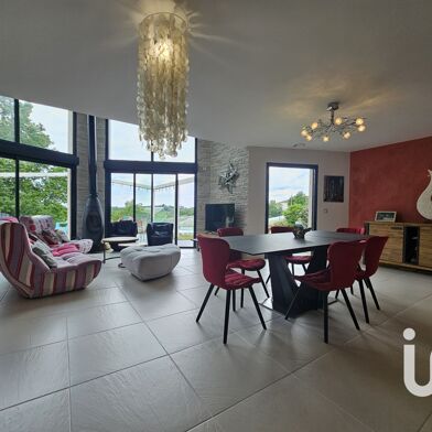 Maison 6 pièces 330000 €