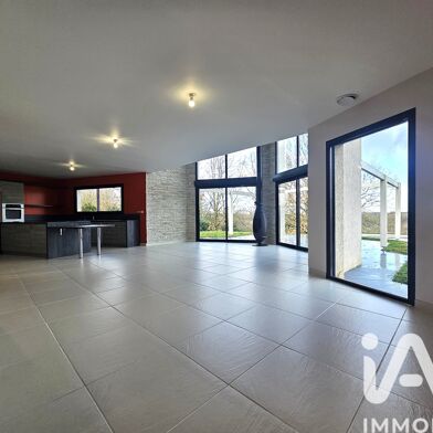 Maison 6 pièces 330000 €