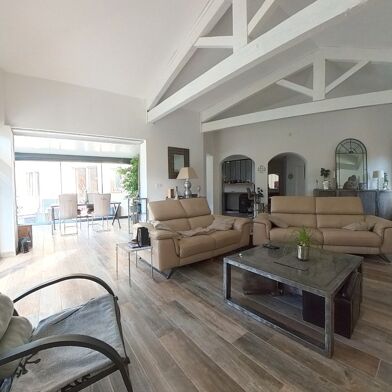 Maison 6 pièces 530000 €