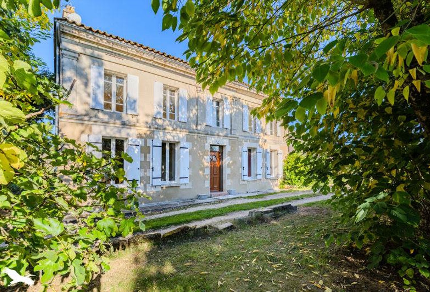 Maison en pierre de 5 pièces principales — photo 1