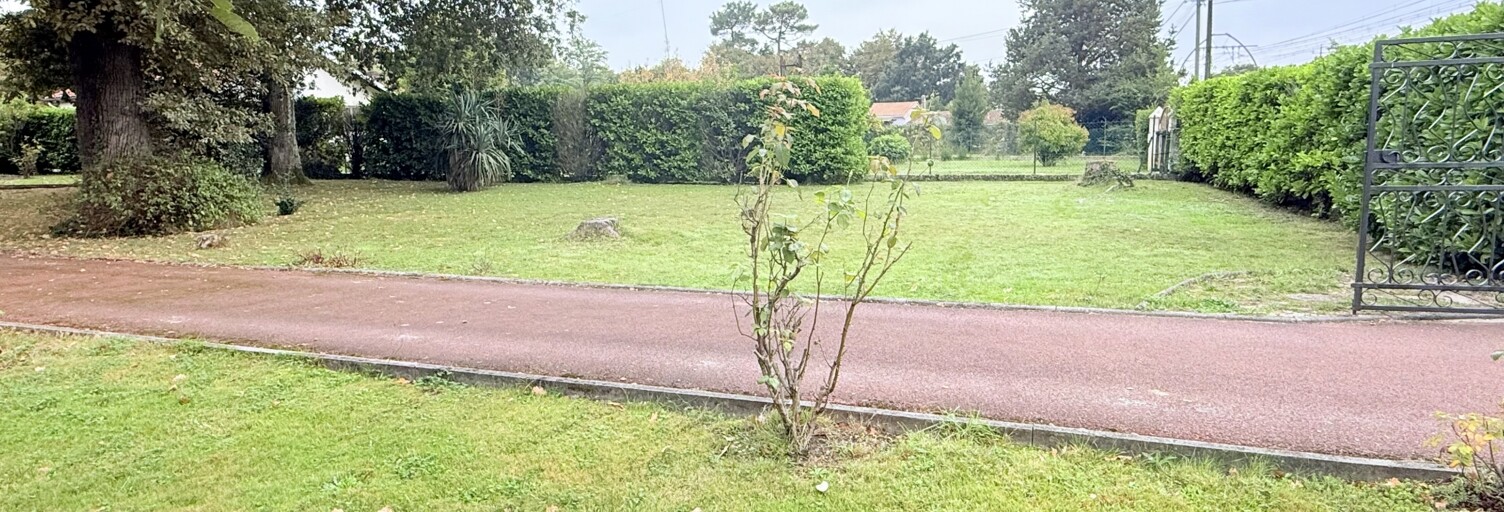 Terrain  999 m² à vendre à Pessac (33600)