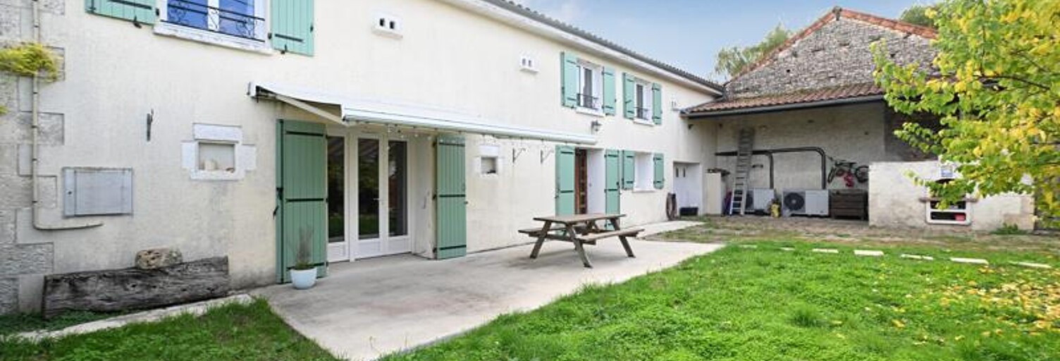 Maison 8 Pièces 270 m² à vendre à Val-de-Bonnieure (16230)