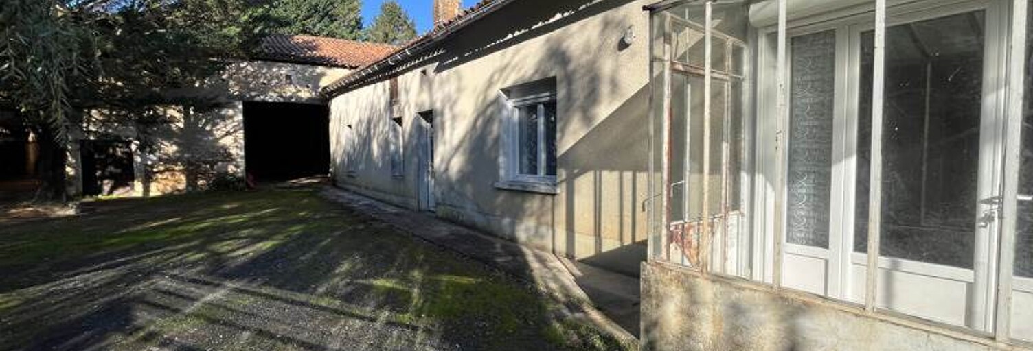 Maison 4 Pièces 85 m² à vendre à La Rochefoucauld-en-Angoumois (16110)