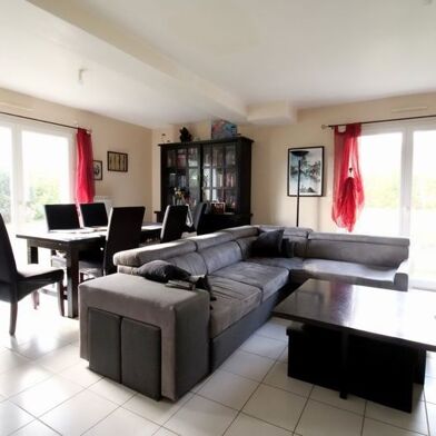 Maison 6 pièces 289899 €