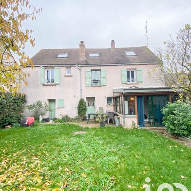 Maison 8 pièces 305000 €