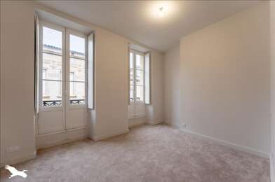 Appartement 5 pièces 733942 €