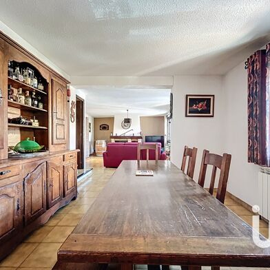 Maison 7 pièces 220000 €