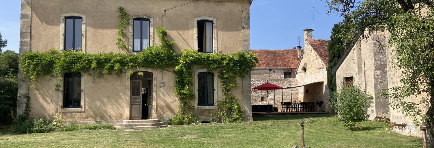 Maison 6 Pièces 166 m² à vendre à Montbard (21500)