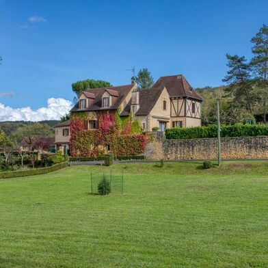 Maison 9 pièces 575850 €