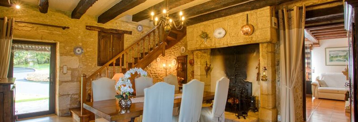 Maison 9 Pièces 160 m² à vendre à Les Eyzies (24620)