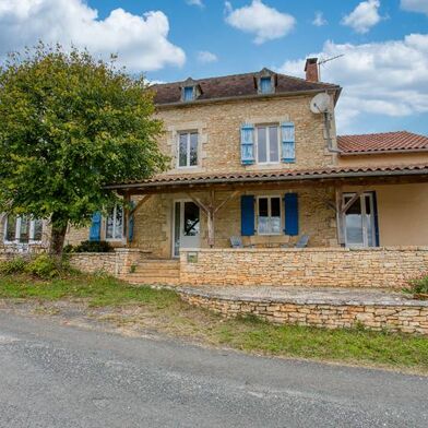 Maison 5 pièces 428100 €