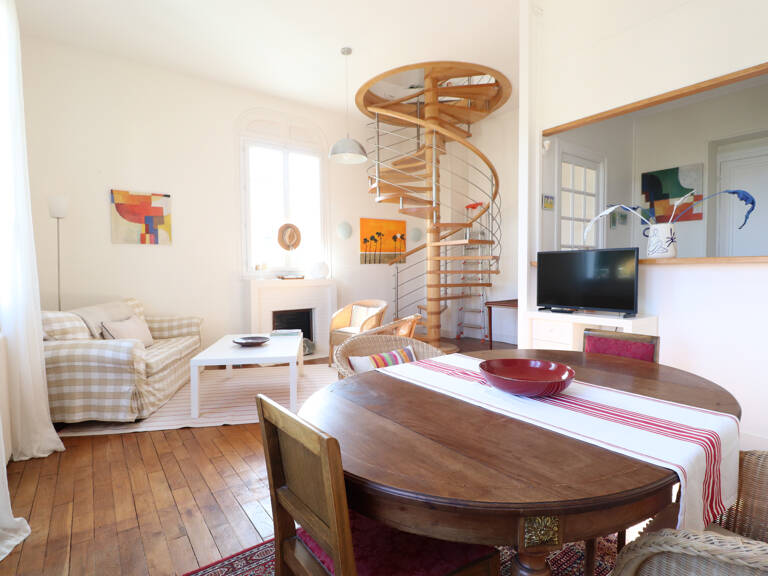 ROYAN - QUARTIER DU PARC - BEL APPARTEMENT T5 - RESIDENCE FACE A LA PLAGE — photo 1