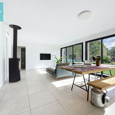 Maison 5 pièces 349000 €