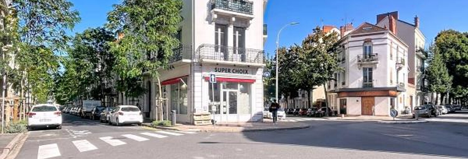 Immeuble  260 m² à vendre à Vichy (03200)