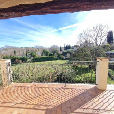 Appartement 4 pièces 1325 €