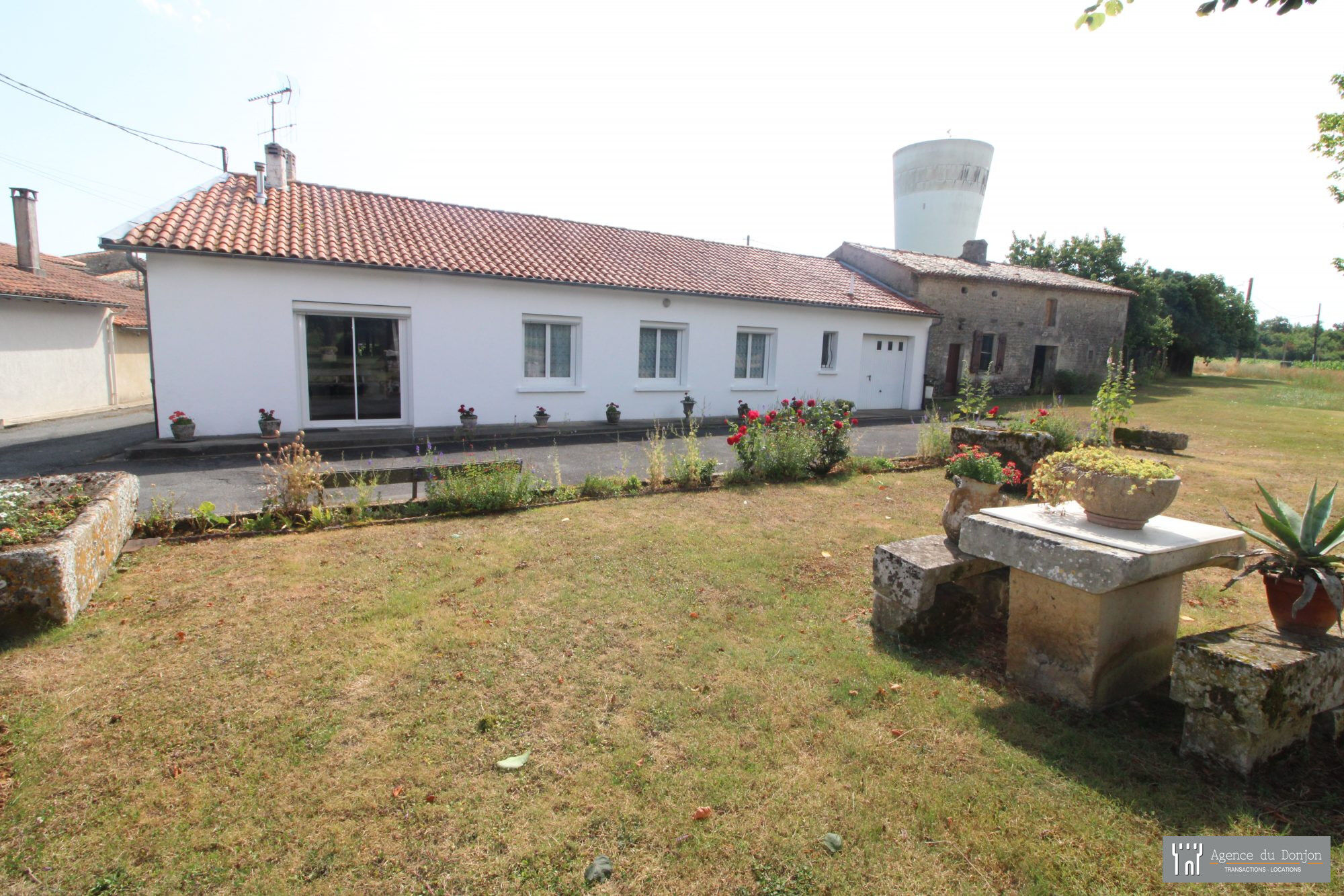 Villa / Maison  T3 à vendre Clion 17240