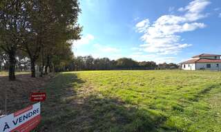 Terrain  2210 m² à vendre à Duhort-Bachen (40800)