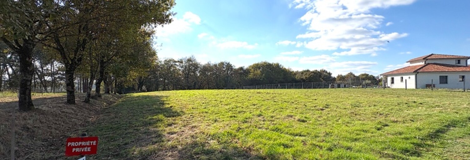 Terrain  2210 m² à vendre à Duhort-Bachen (40800)