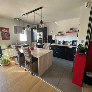 Appartement 3 pièces 165000 €