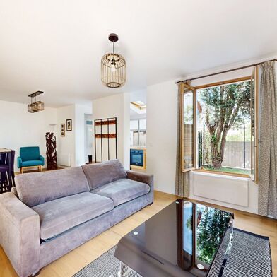 Maison 4 pièces 560000 €