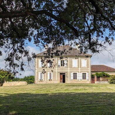 Maison 9 pièces 595000 €