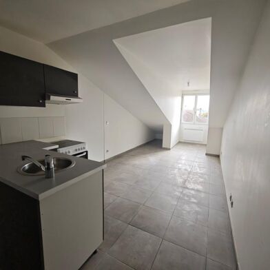 Appartement 5 pièces 1215 €