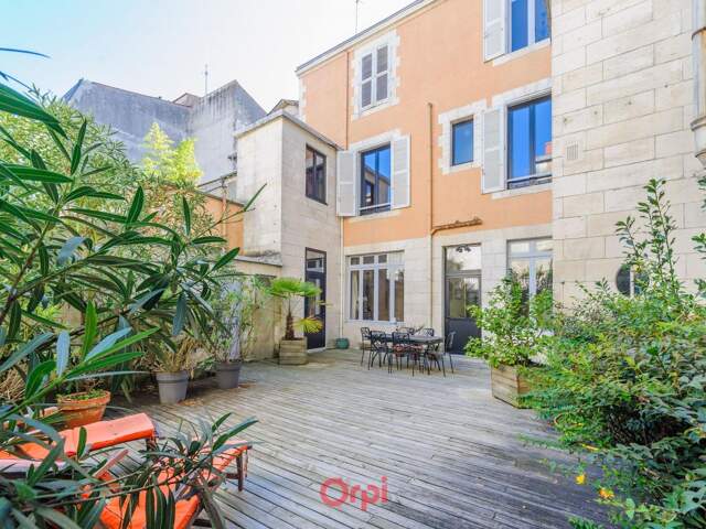 À Vendre / Maison Bourgeoise  200m du vieux port de La Rochelle — photo du bien