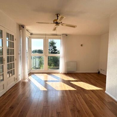 Appartement 3 pièces 930 €