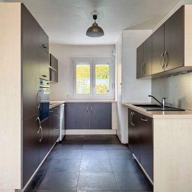 Appartement 4 pièces 1400 €