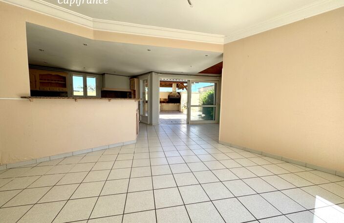 Axe La Réole-Langon - Maison de plain-pied - 5 chambres + bureau - Jardin 3 000 m² - 3 Garages — photo 4