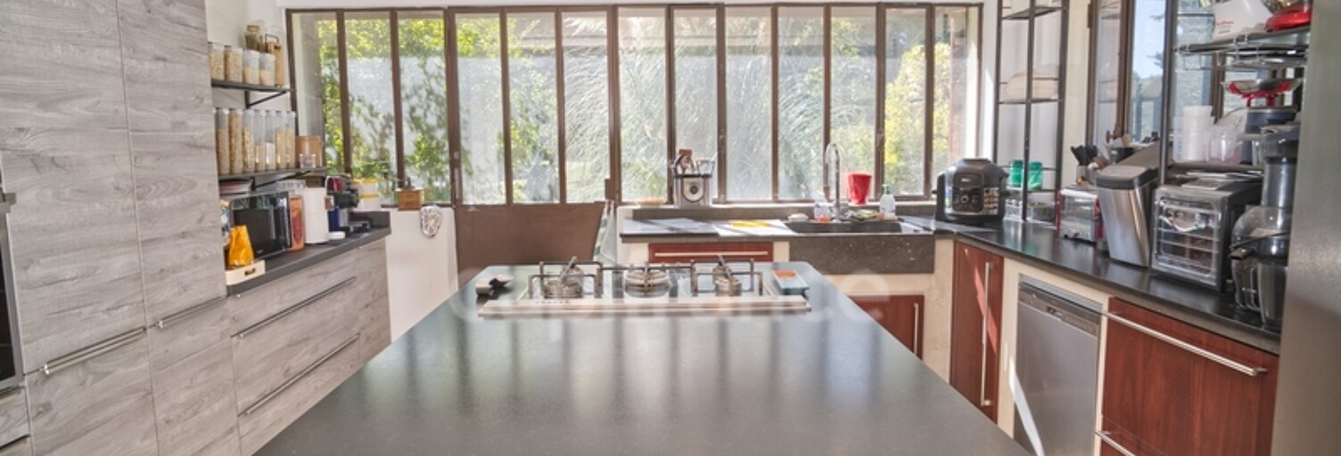 Maison 9 Pièces 294 m² à vendre à Graveson (13690)