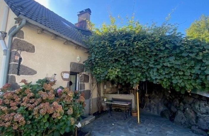 Maison de campagne  à vendre 3 pièces proche de Salers (15) — photo 2