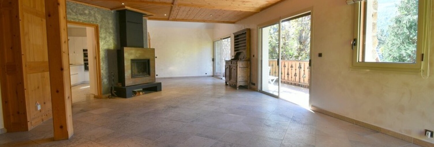 Maison 10 Pièces 251 m² à vendre à La Salle-les-Alpes (05240)