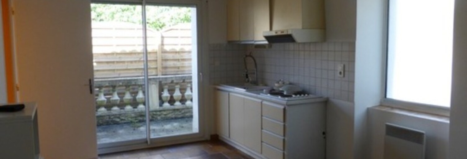 Immeuble  260 m² à vendre à Ruelle-sur-Touvre (16600)