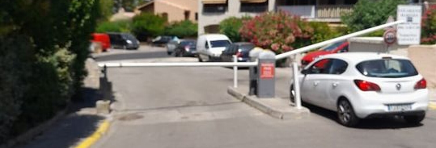 Appartement 1 Pièce 20 m² à louer à Saint-Cyr-sur-Mer (83270)