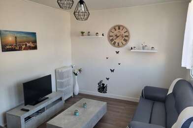 Appartement 3 pièces 700 €