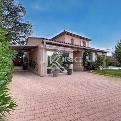 Maison 4 pièces 606000 €