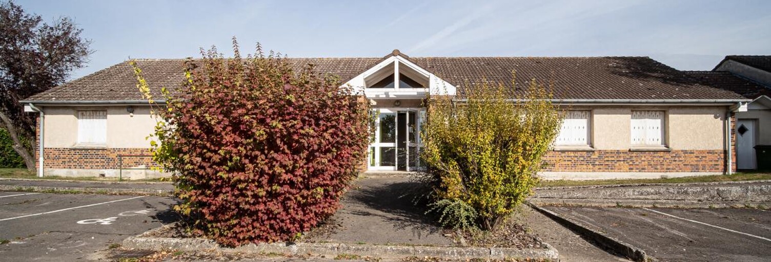 Immeuble  367 m² à vendre à Glisy (80440)